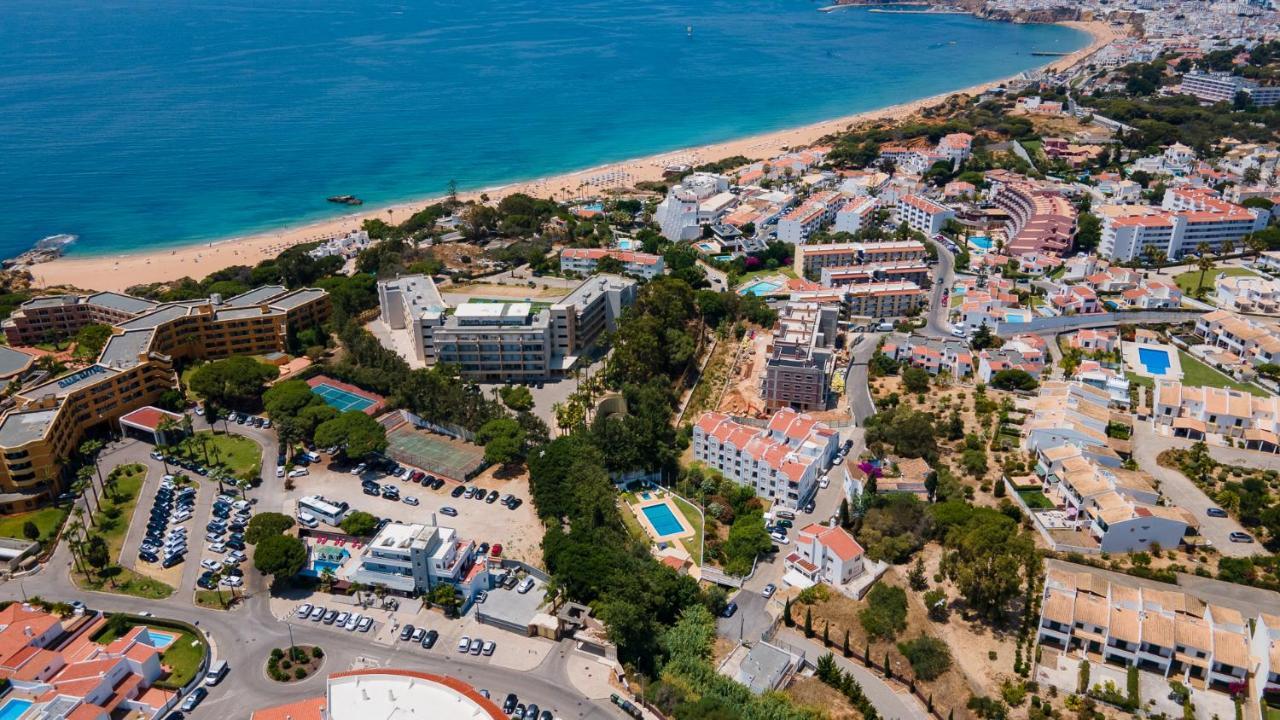 Charming Beachside Apartment W/ Pool By Lovelystay Albufeira Ngoại thất bức ảnh