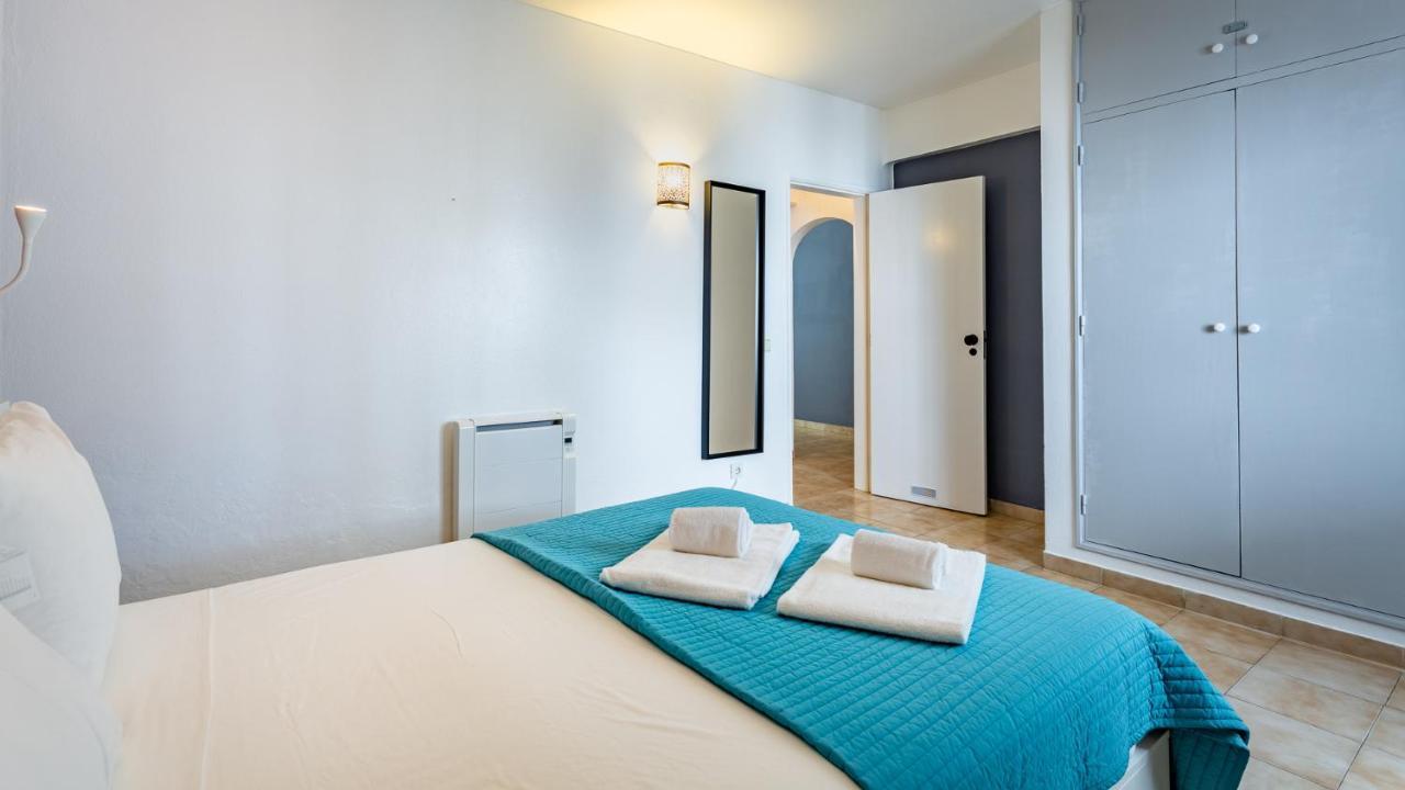 Charming Beachside Apartment W/ Pool By Lovelystay Albufeira Ngoại thất bức ảnh