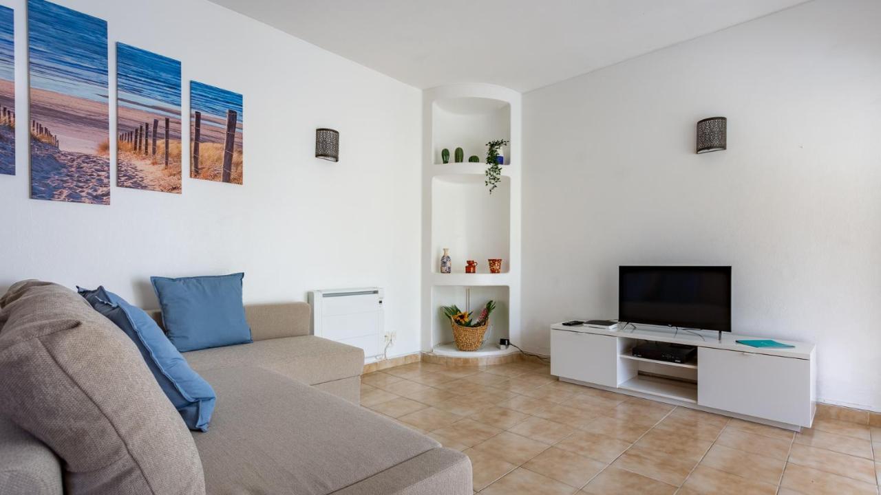 Charming Beachside Apartment W/ Pool By Lovelystay Albufeira Ngoại thất bức ảnh